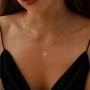 Gold Pendant Necklace